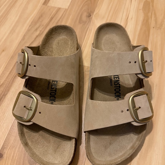 Birkenstock Shoes - Birkenstock Big Buckle Arizona Size 38 Sandcastle Brand New